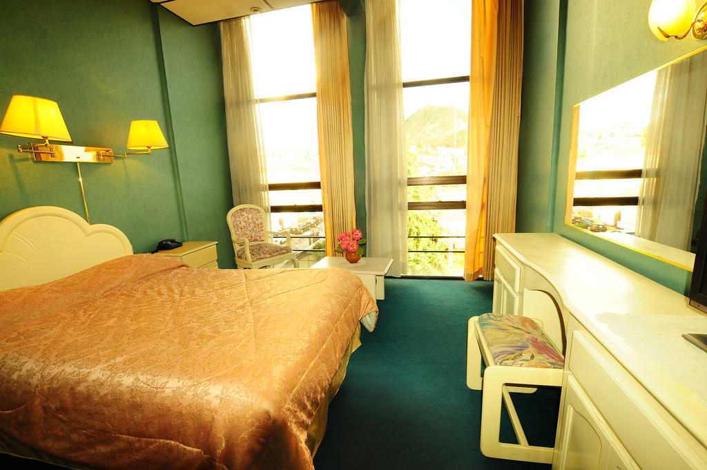 Glorieta Hotel ซูเกร ภายนอก รูปภาพ